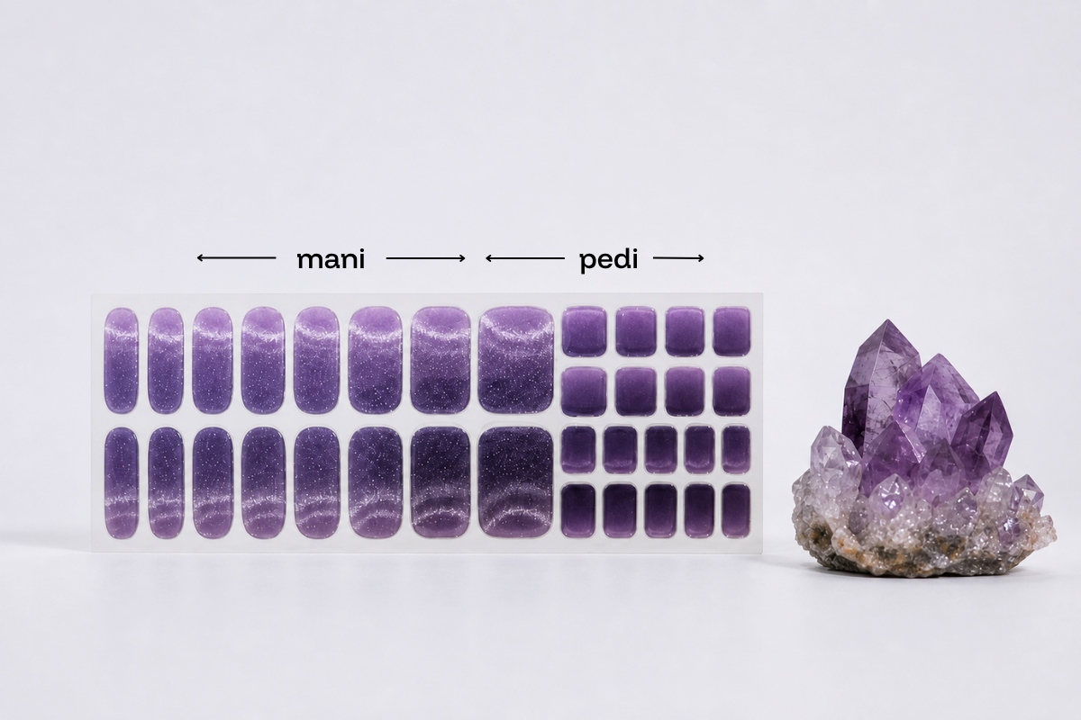 Miss Magnetic lilac chrome gel nail wraps — image 2